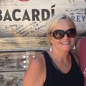 Meet your Posher, Paulette